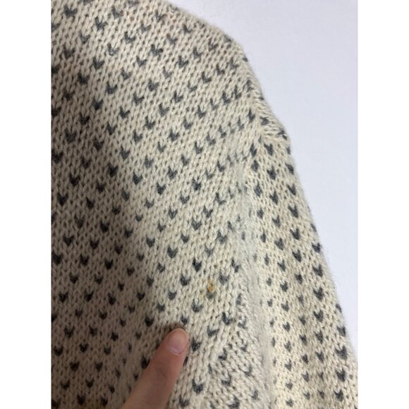 L.L. Bean Womens XL Nordic Wool Cardigan Sweater Button Front FLAWED READ - Picture 6 of 11